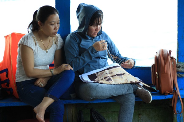 Nét đẹp lao động kiên nhẫn của phụ nữ làng chài Bích Đầm Nha Trang