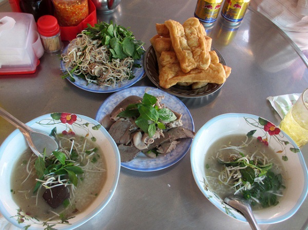 Cháo lòng Cái Tắc - Đặc sản Hậu Giang