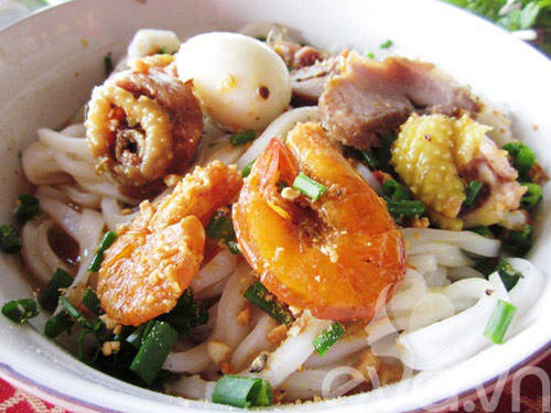 Mì Quảng Hội An làm từ những nguyên liệu bình dân và gần gũi