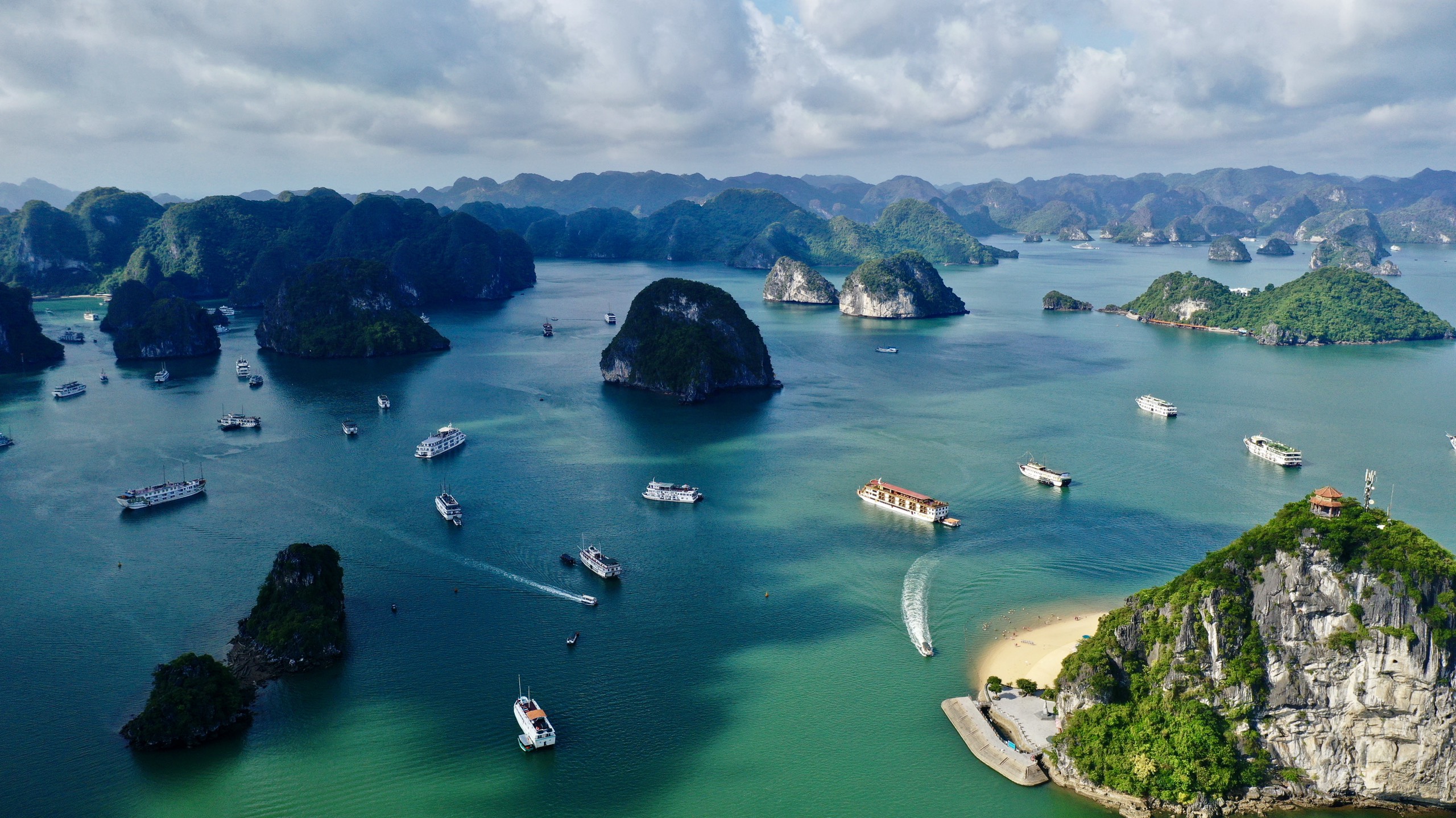 Chiêm ngưỡng những danh lam thắng cảnh đặc sắc trong tour miền Bắc 5N4Đ