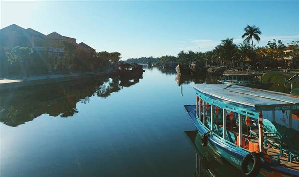 Phong cảnh đẹp "ngỡ ngàng" của thành phố miền Trung. (Nguồn: Khìn) Phong cảnh đẹp "ngỡ ngàng" của thành phố miền Trung. (Nguồn: Khìn)