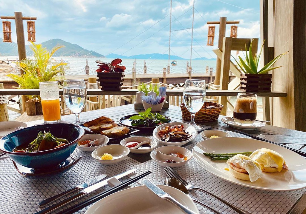 Bình minh rực rỡ tại resort Bình Ba