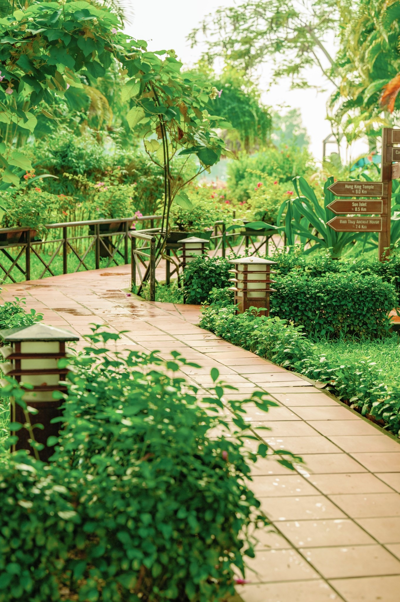 Không gian xanh mát tại resort riêng tư Victoria Cần Thơ