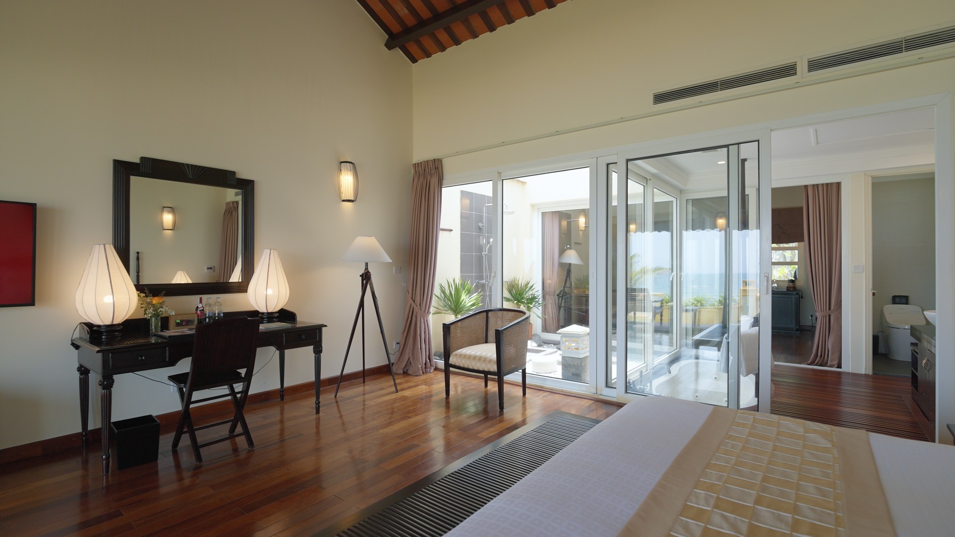 Nội thất phòng nghỉ Victoria Hội An Beach Resort & Spa