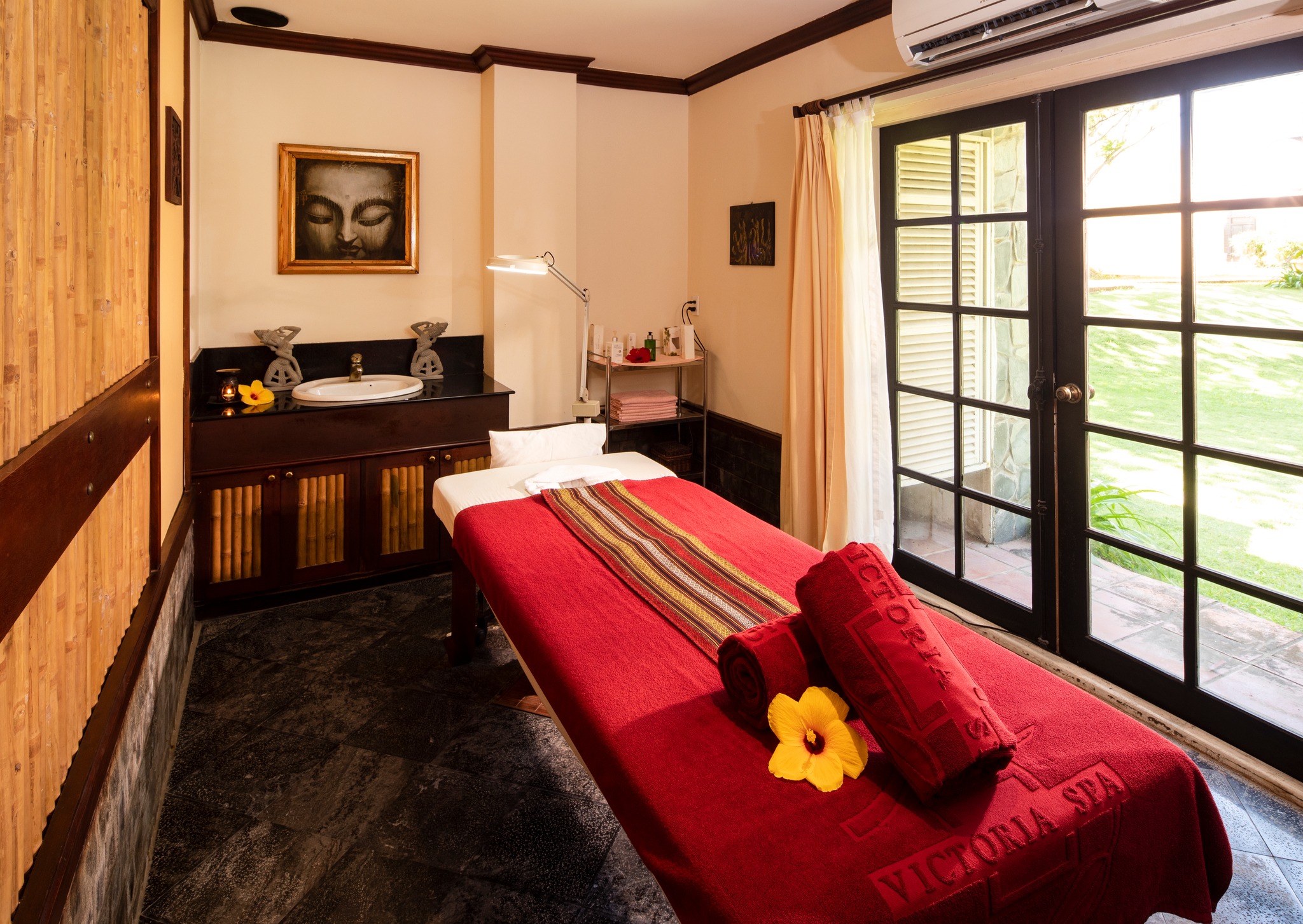 Không gian Victoria Spa Hội An ấm cúng, riêng tư