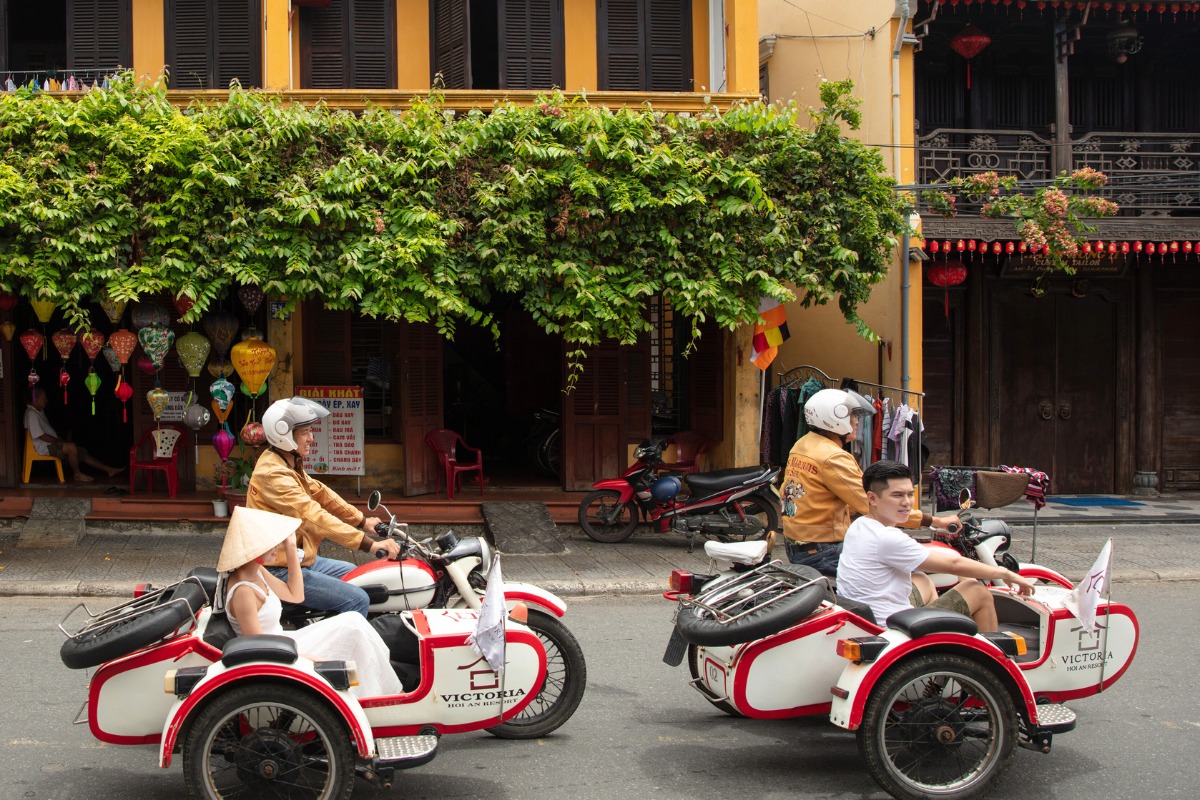 Hành trình thú vị trên xe sidecar ở Victoria Hội An Beach Resort & Spa
