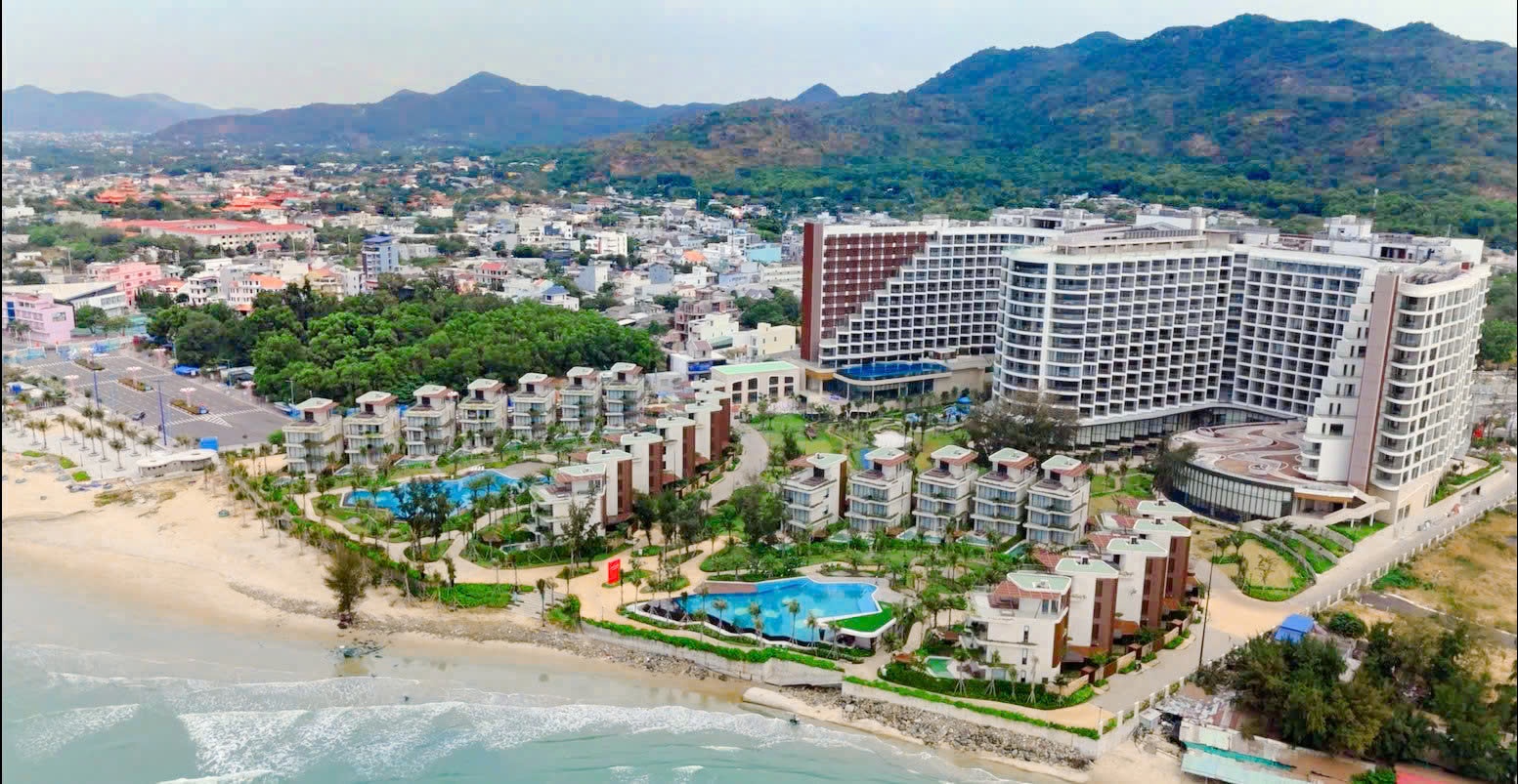 Toàn cảnh khu nghỉ dưỡng Wyndham Charm Long Hải 5 sao