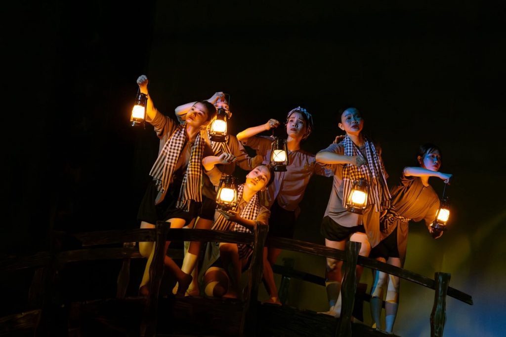 Toàn cảnh show diễn Việt Nam Bách Nghệ tại Nha Trang