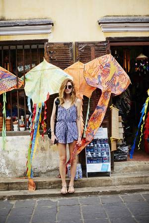 Chiara Ferragni Việt Nam khám phá phố cổ Hội An