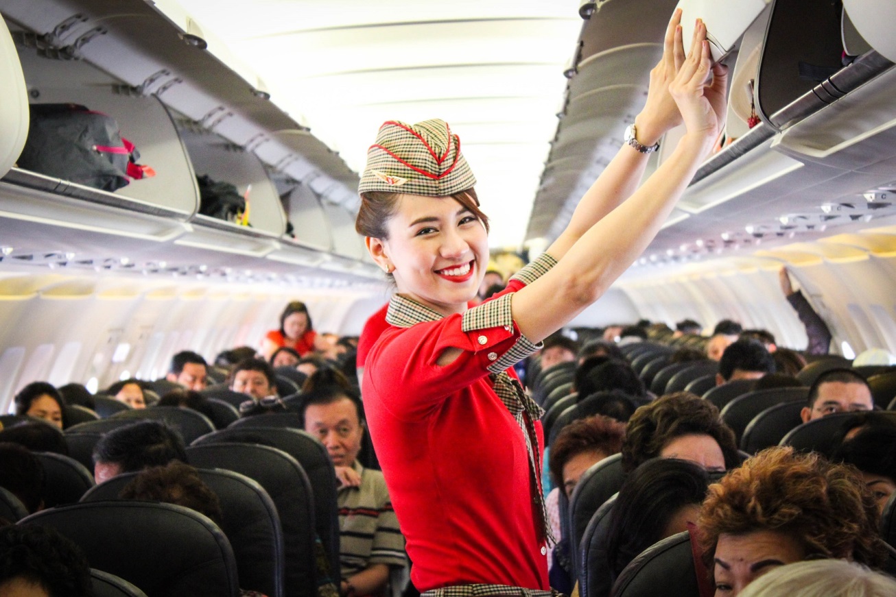 Đội tiếp viên Vietjet bay Côn Đảo