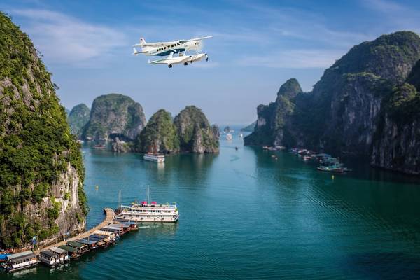 Du lịch bằng thủy phi cơ không chỉ giúp hành khách tiết kiệm thời gian khi di chuyển mà còn đem đến những góc nhìn đẹp của nhiều danh lam thắng cảnh…