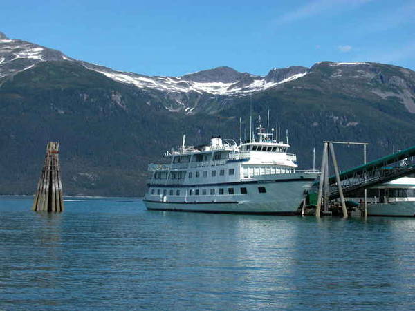 Inside Passage Alaska thuyền nhỏ khám phá