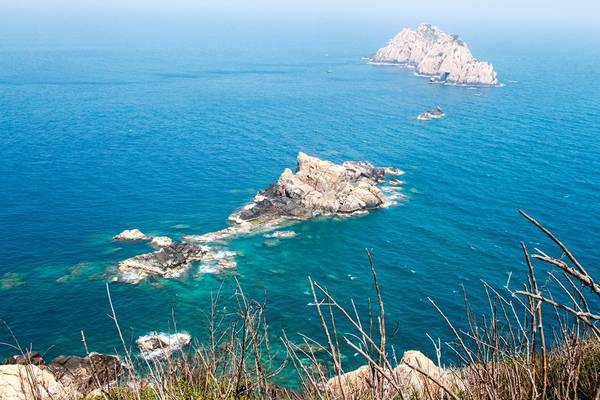 Hải đăng Hòn Lớn Nha Trang điểm đến trekking lý tưởng