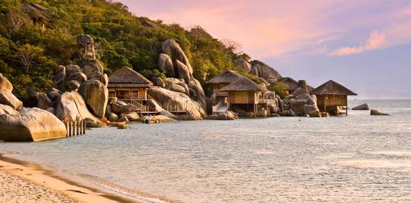 Vịnh Ninh Vân hoang sơ và lãng mạn. Ảnh: ST