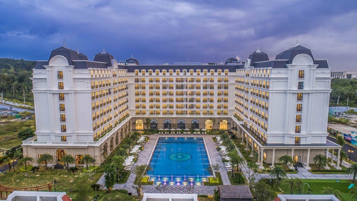 Resort Phú Quốc VinHolidays Fiesta