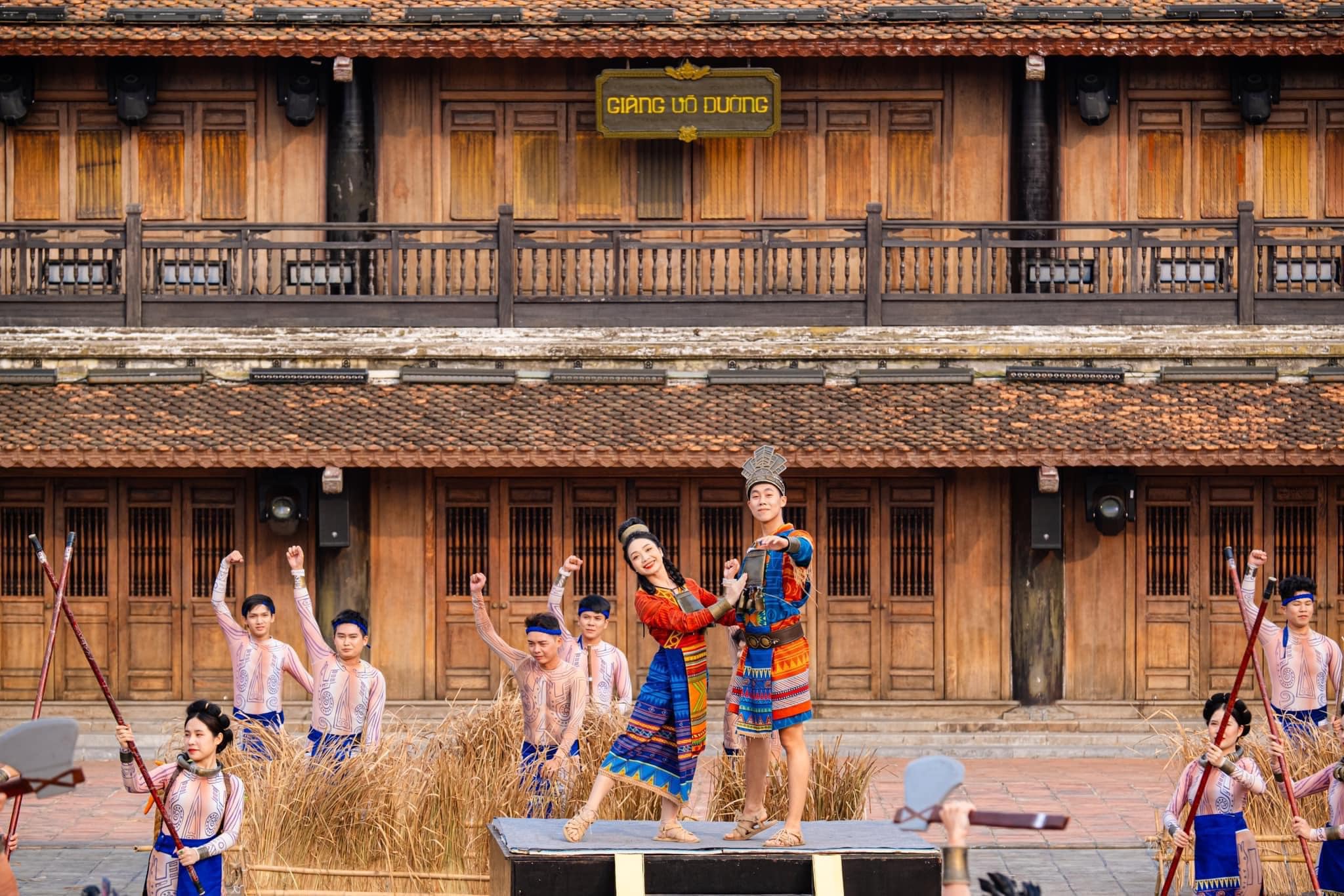 Khám phá văn hóa Việt Nam tại tour Giao lộ thế giới