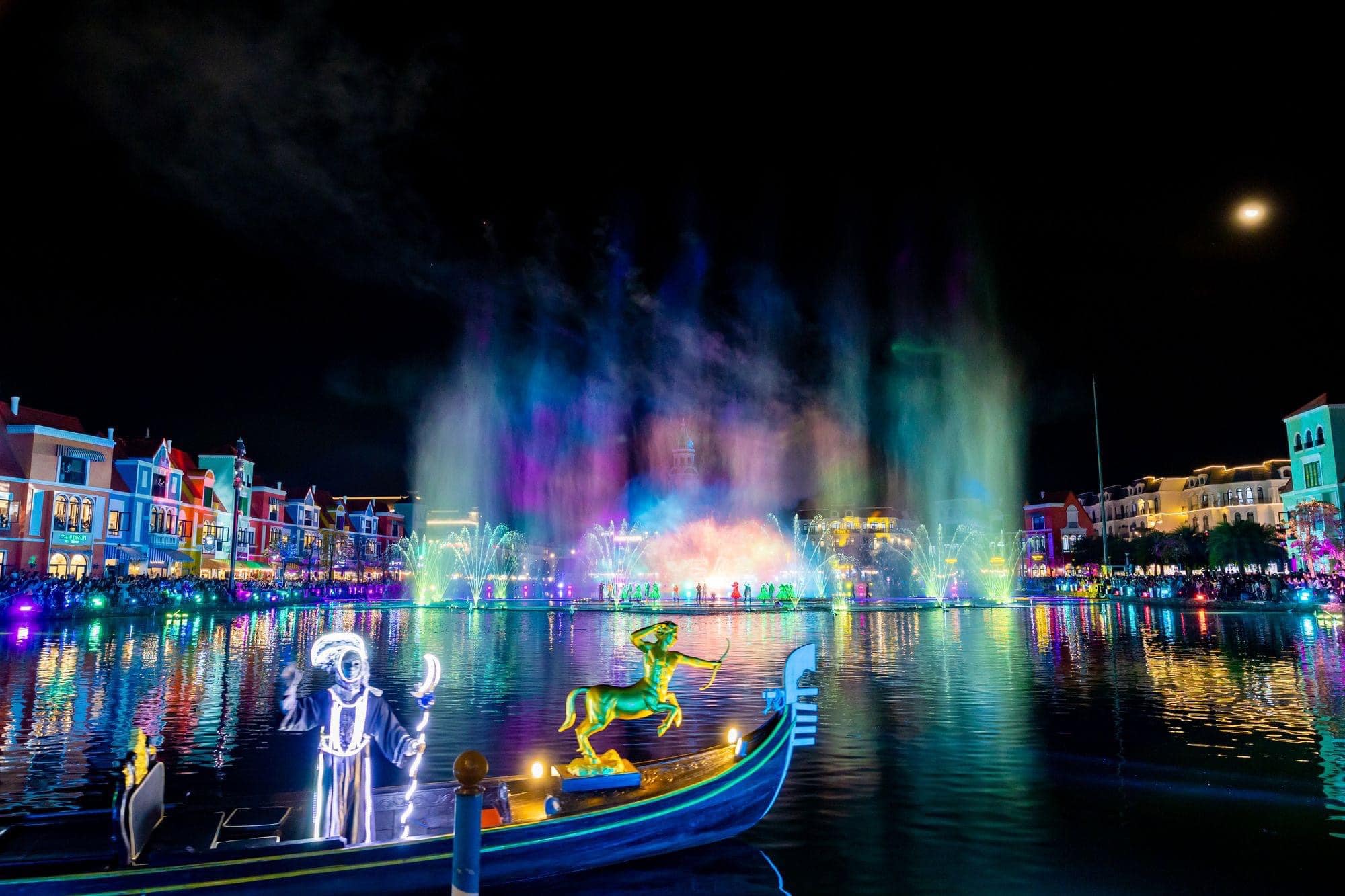 Show diễn nghệ thuật Grand World Phú Quốc
