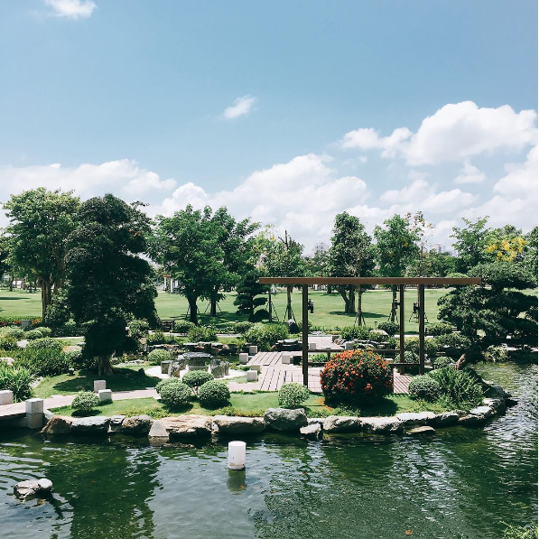 Vinhomes Central Park vườn Nhật Bản