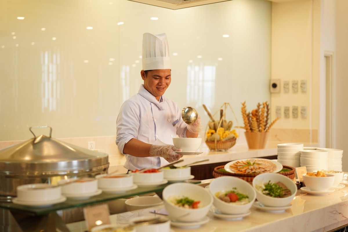Lobby Lounge & Bar Vinpearl Beachfront Nha Trang Lobby Lounge & Bar Vinpearl Beachfront Nha Trang