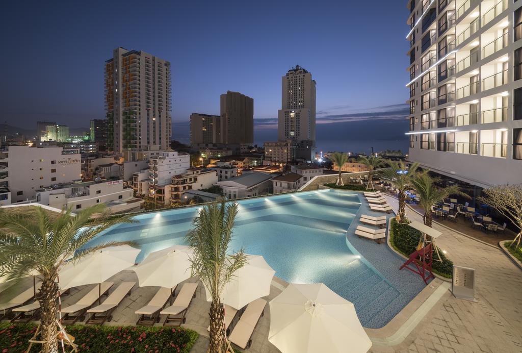 Phòng khách ấm cúng tiện nghi tại Vinpearl Condotel