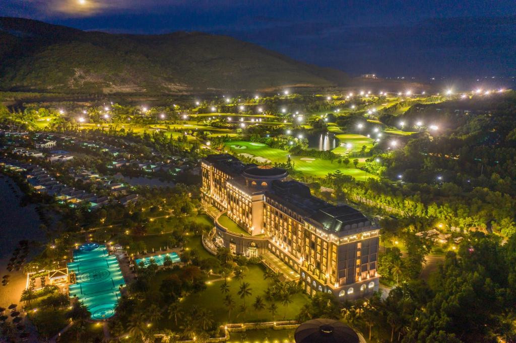 Vinpearl Discovery Sealink Nha Trang ivivu 5