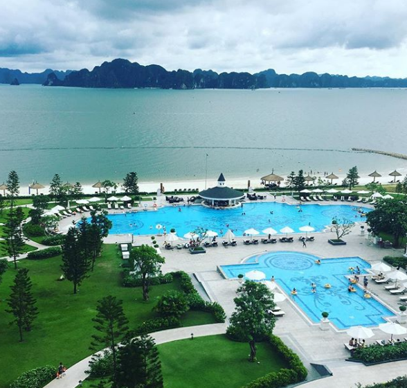Vinpearl Halong Bay Resort view toàn Vịnh Hạ Long