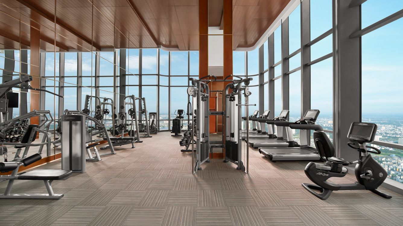 Vinpearl Landmark 81 Sài Gòn - Phòng gym hiện đại với thiết bị Life Fitness