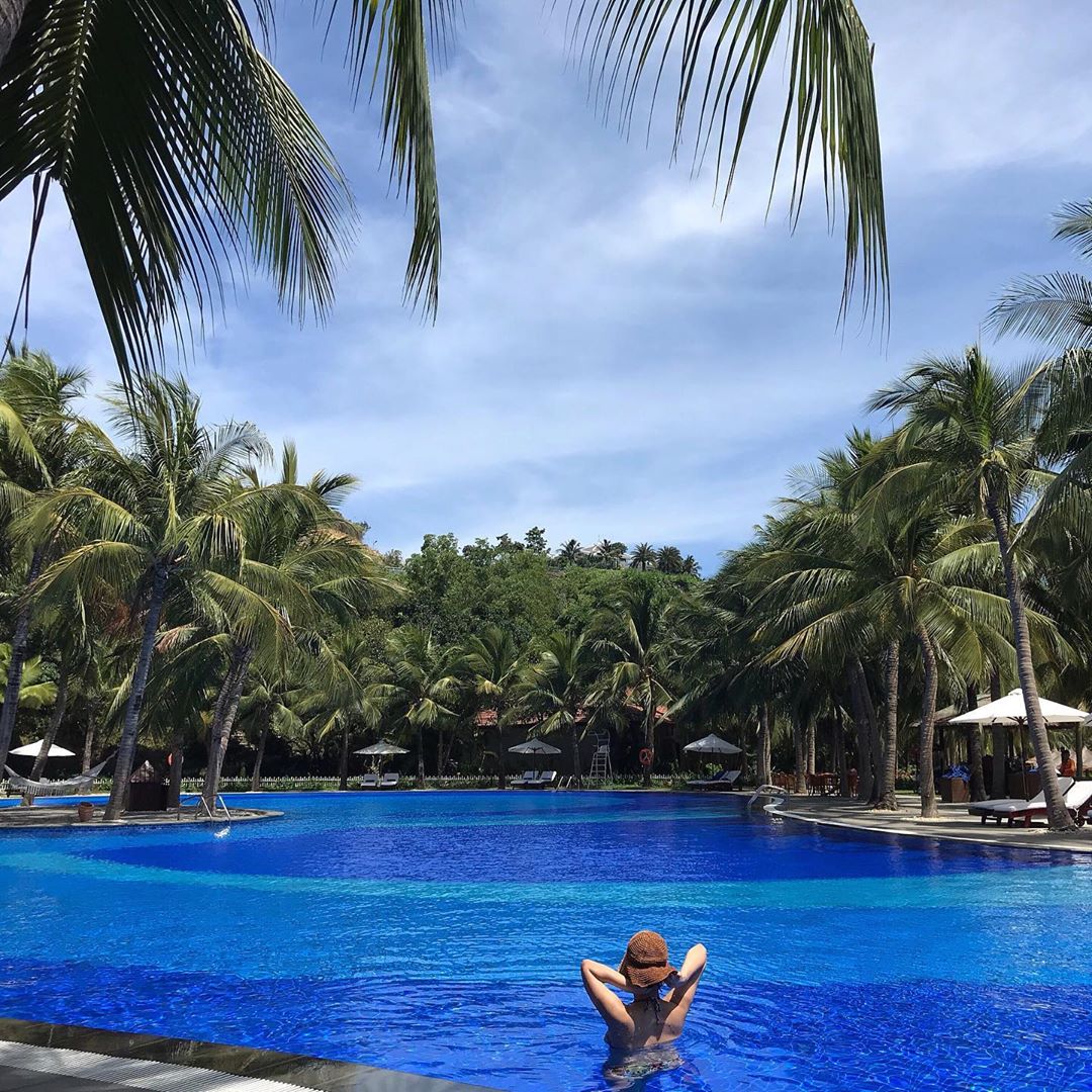 Hồ bơi riêng tư tại biệt thự Vinpearl Luxury Nha Trang