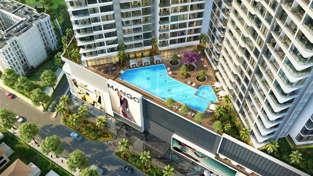 Hồ bơi ngoài trời hiện đại tại Vinpearl Nha Trang Empire Hồ bơi ngoài trời hiện đại tại Vinpearl Nha Trang Empire
