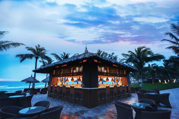 Không gian nhà hàng sang trọng villa Vinpearl Phú Quốc Không gian nhà hàng sang trọng villa Vinpearl Phú Quốc