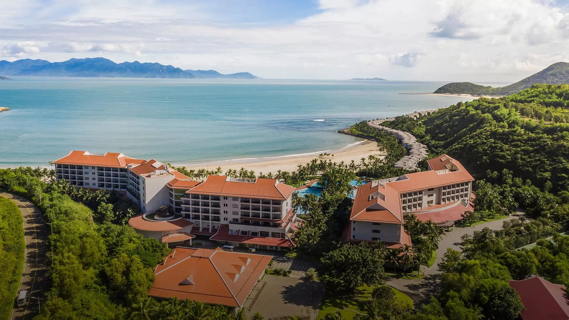 Vinpearl-Resort-Nha-Trang-ivivu-2