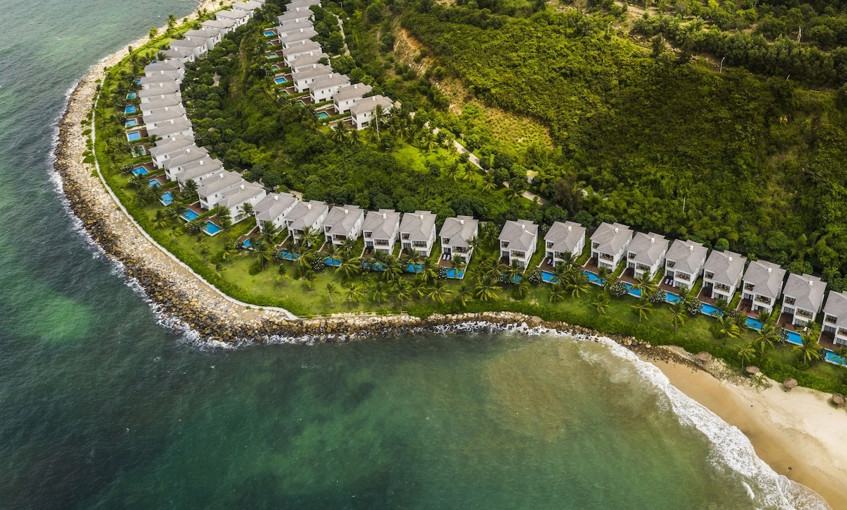 Vinpearl- Resort - Spa- Nha -Trang -Bay-ivivu-2