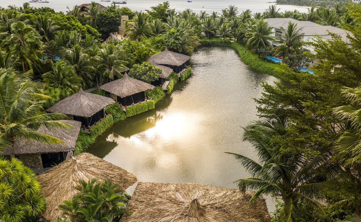 Vinpearl- Resort - Spa- Nha -Trang -Bay-ivivu-5