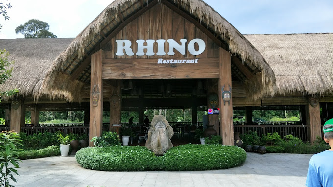 Vinpearl Safari Phú Quốc - Nhà hàng Rhino