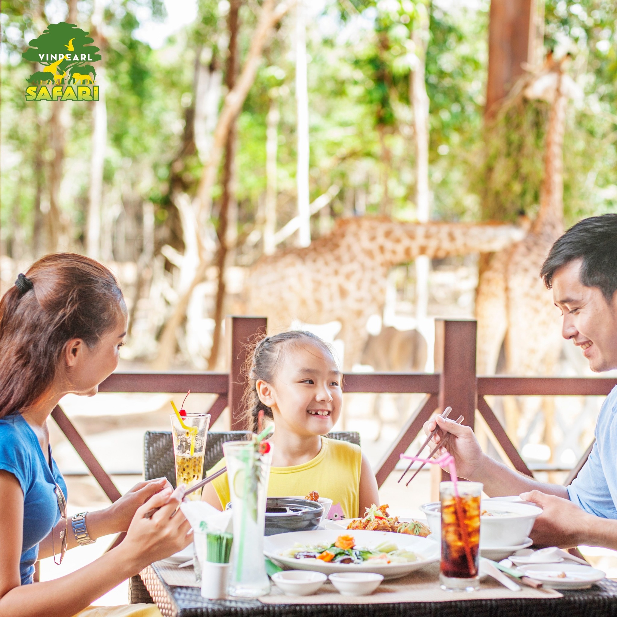 Vinpearl Safari Phú Quốc - Thưởng thức ẩm thực tại nhà hàng Giraffe