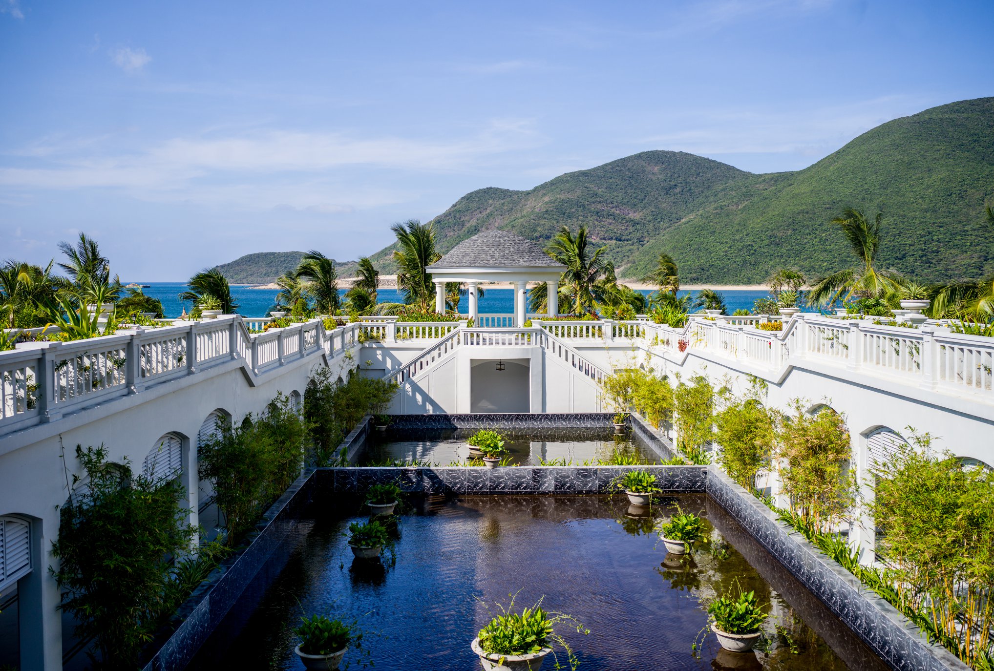 Trị liệu thư giãn chuyên nghiệp tại Akoya Spa
