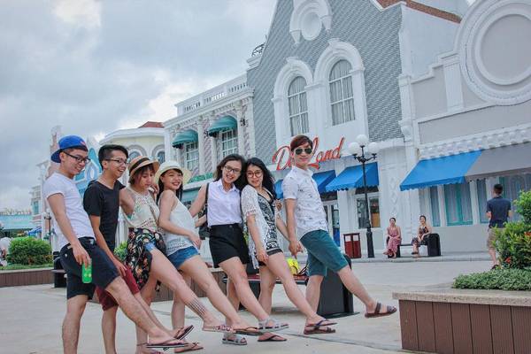 Không gian nhà hàng Vinpearl Land Phú Quốc