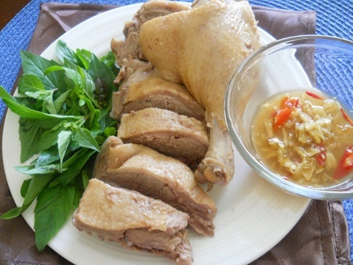 Món vịt luộc chấm mắm gừng thơm ngon hấp dẫn Món vịt luộc chấm mắm gừng thơm ngon hấp dẫn