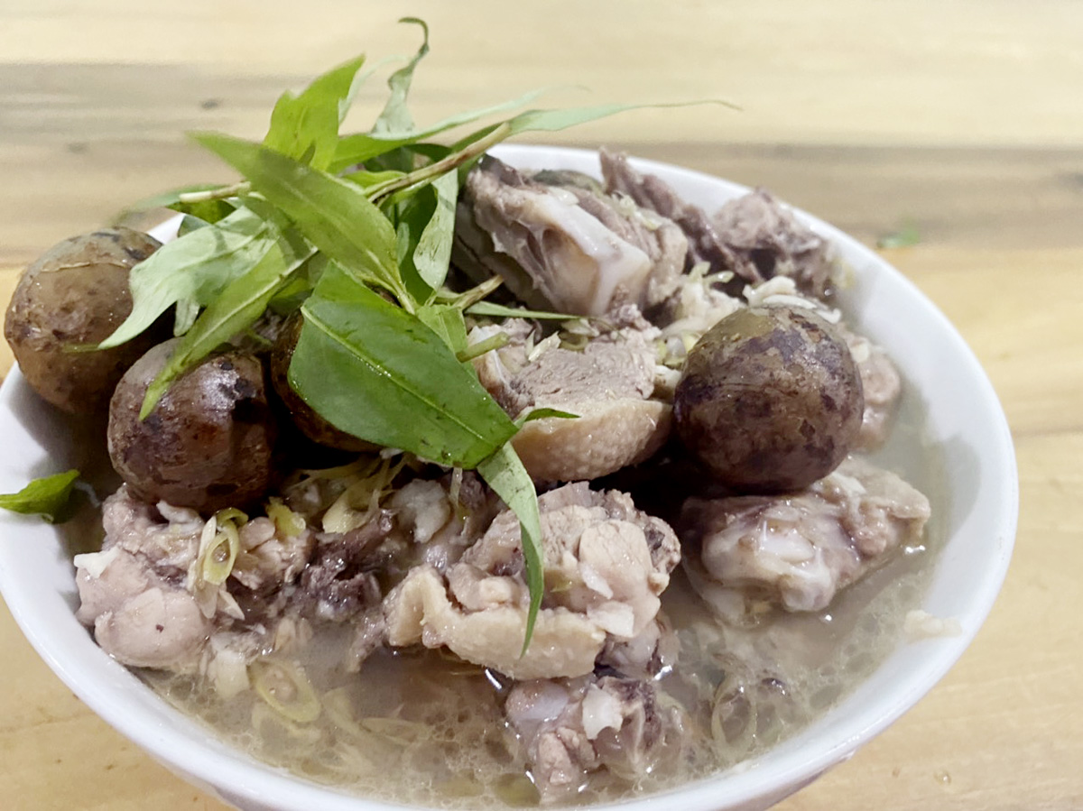 Vịt bầu Minh Hương đặc sản ẩm thực Tuyên Quang
