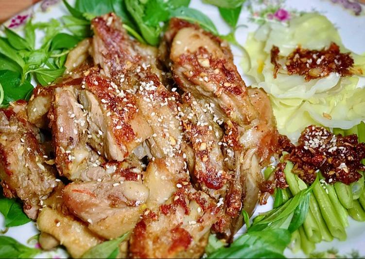 Món vịt rán vị tỏi thơm lừng