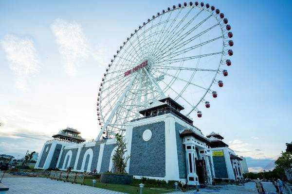 Khu vui chơi Vòng quay Mặt Trời Đà Nẵng giao thoa cổ điển hiện đại