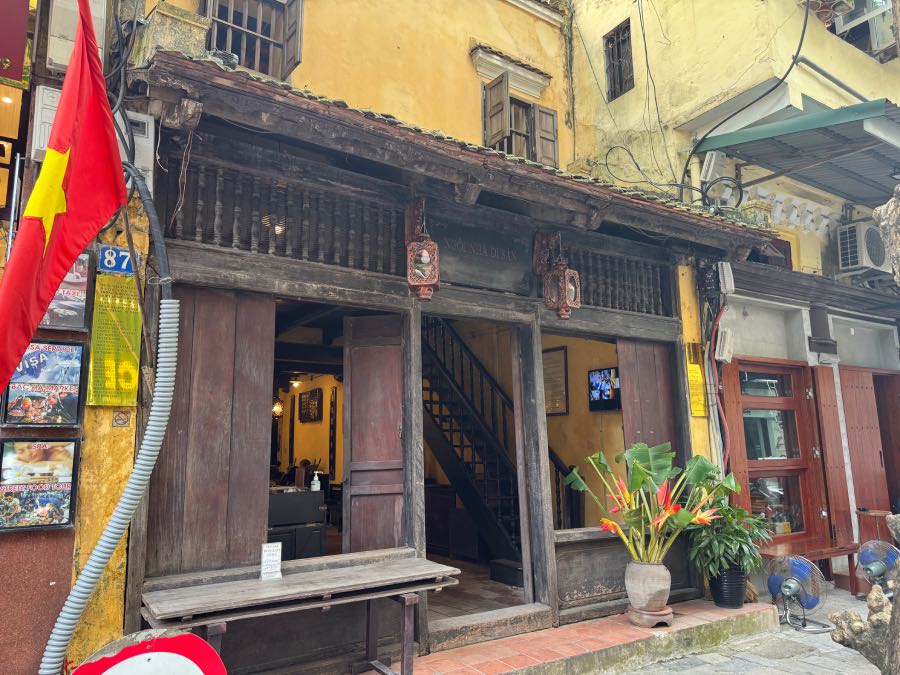 Nhà cổ 87 Mã Mây trong lịch trình vui chơi Hà Nội 1 ngày