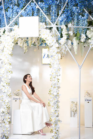 Vườn ngàn hoa bên hồ lý tưởng để sống ảo và dạo chơi