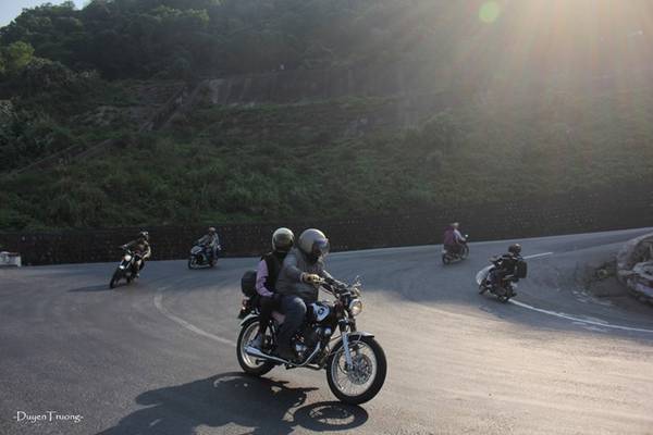 Không gian xanh mát khi vượt đèo Hải Vân
