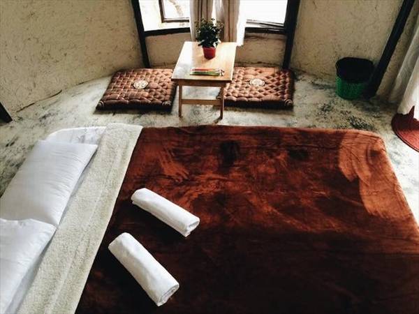 Wine Valley Homestay Đà Lạt chi tiết thùng rượu