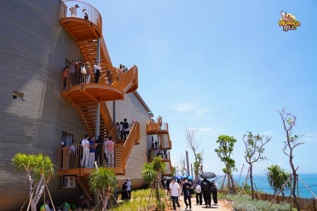 Wonder Hill Phan Thiết - Lên con tàu Noah