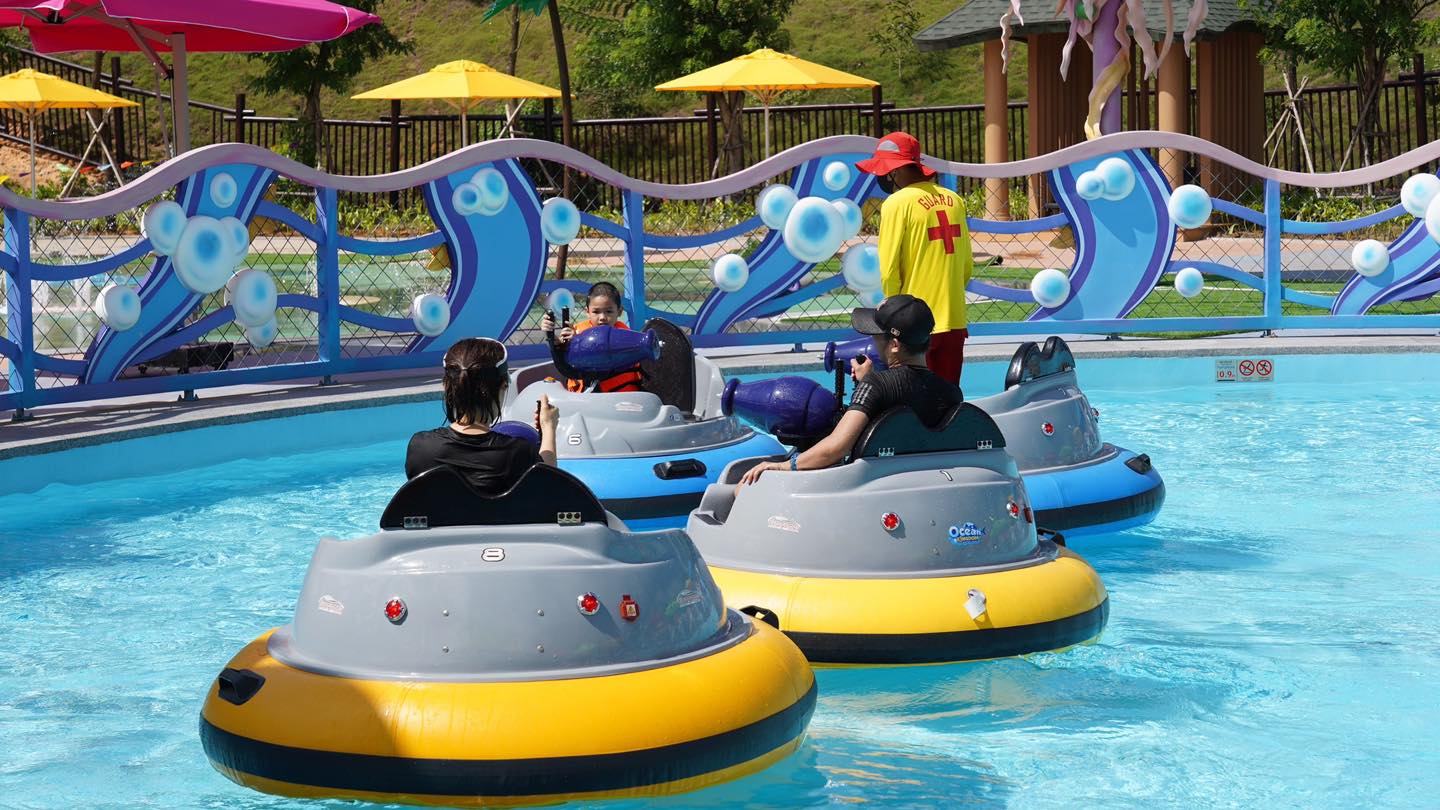 Đại Chiến Bong Bóng Wonderland Water Park Phan Thiết