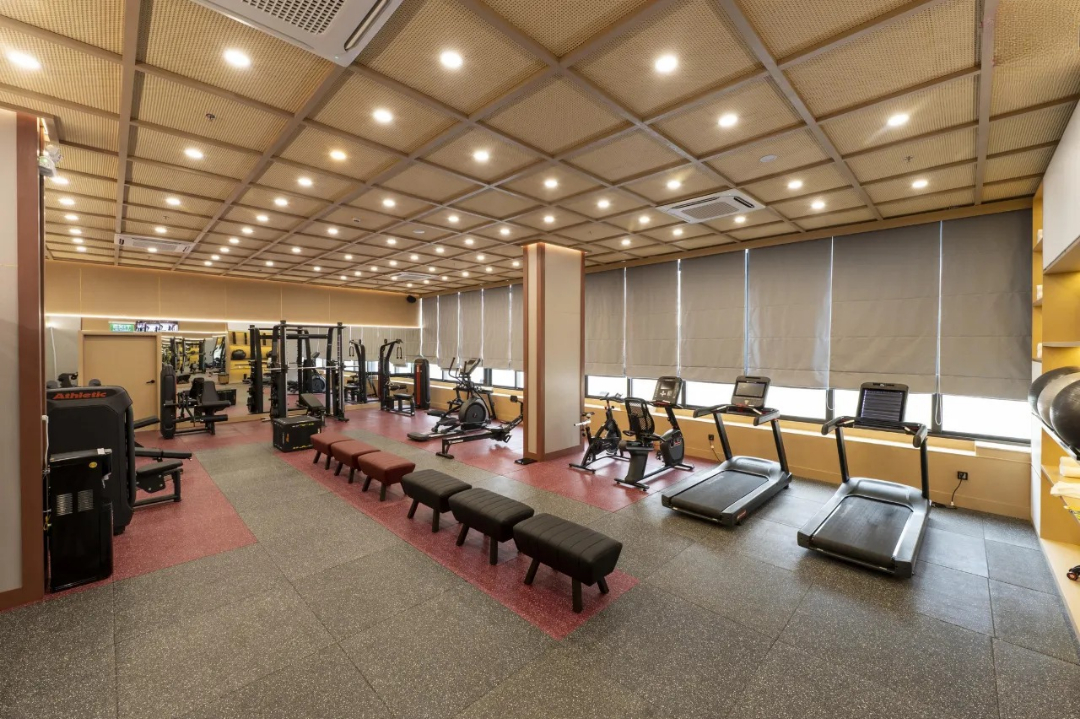Phòng tập gym hiện đại tại WorldHotels Long Beach