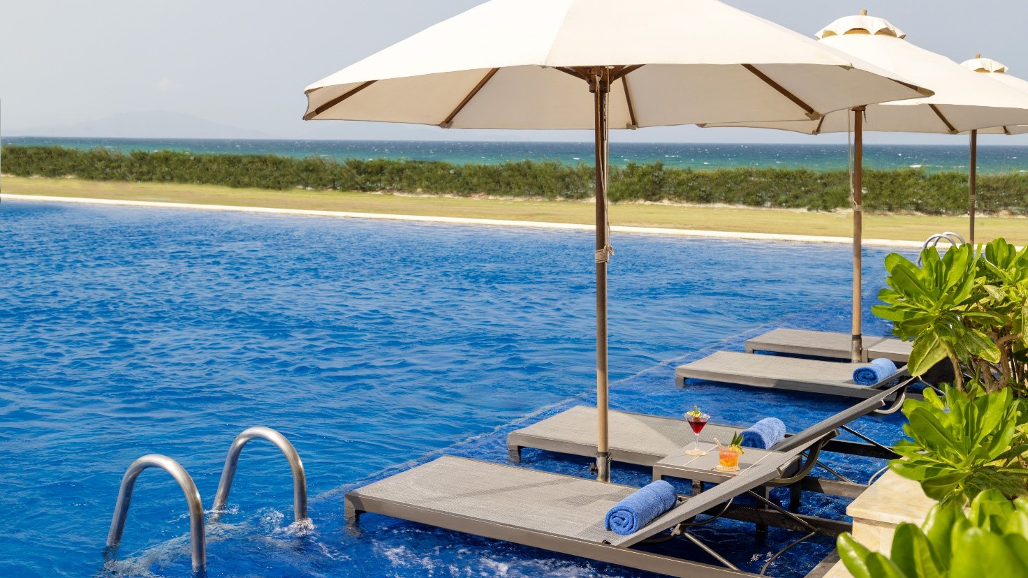 WYNDHAM-GARDEN-CAM-RANH-ivivu-1