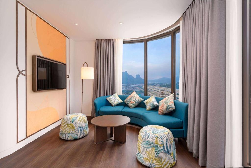 View nhìn ra bờ biển từ phòng Wyndham Garden Sonasea Vân Đồn